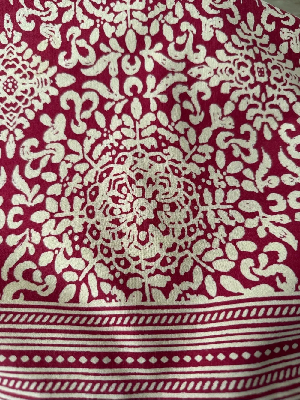 LNWOT Pier 1 Red and Cream Reversible Table Runner